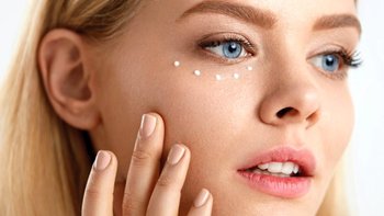 Restoring the Area Under the Eyes (Under Eye Light Filling) 